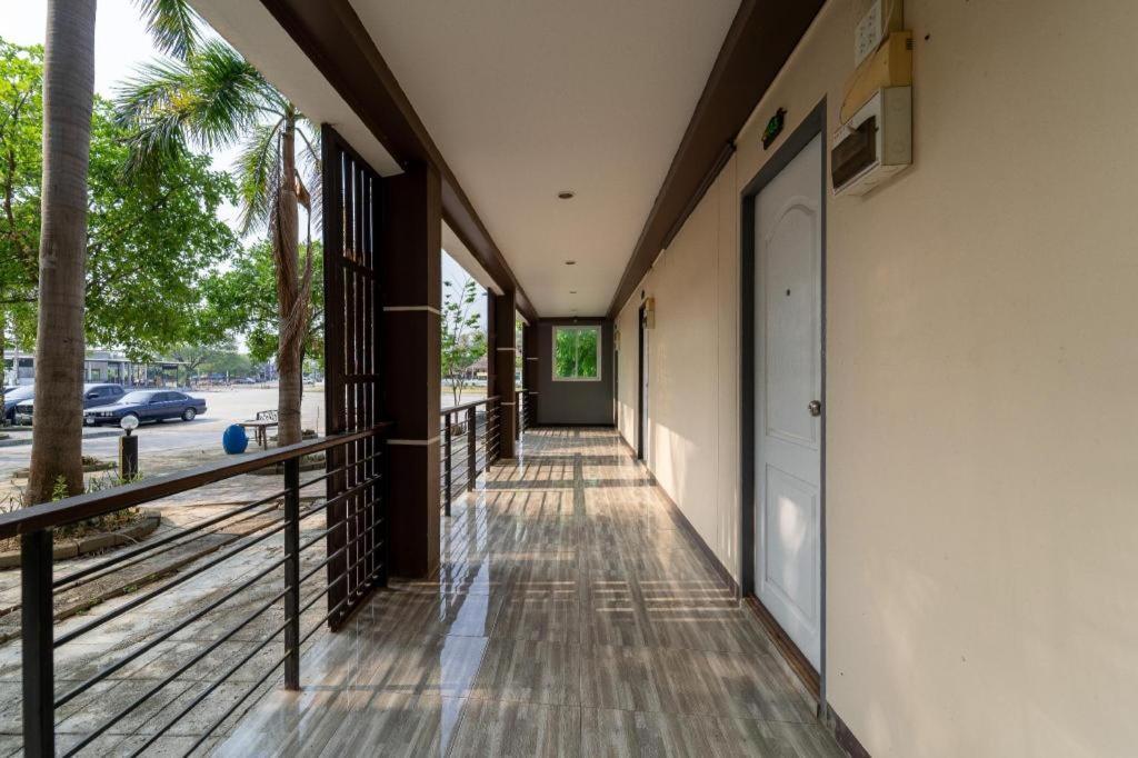 สุโขทัย พรเจริญ รีสอร์ต แอนด์ สปา Hotel Kong Krailat ภายนอก รูปภาพ