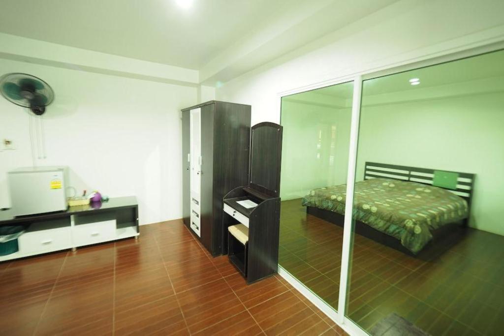 สุโขทัย พรเจริญ รีสอร์ต แอนด์ สปา Hotel Kong Krailat ภายนอก รูปภาพ