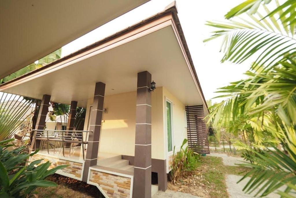 สุโขทัย พรเจริญ รีสอร์ต แอนด์ สปา Hotel Kong Krailat ภายนอก รูปภาพ